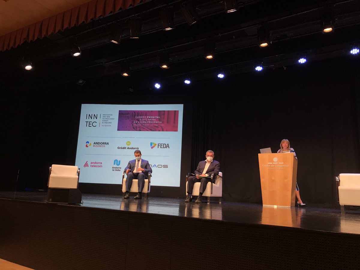 ignasi_martin's tweet photo. Comença la V Jornada INNTEC sobre Comerç Phygital organitzat per @Actinn_andorra #innovació #tecnologia #negocidigital #digitaltransformation #andorra🇦🇩 https://t.co/bvThxxd0S9