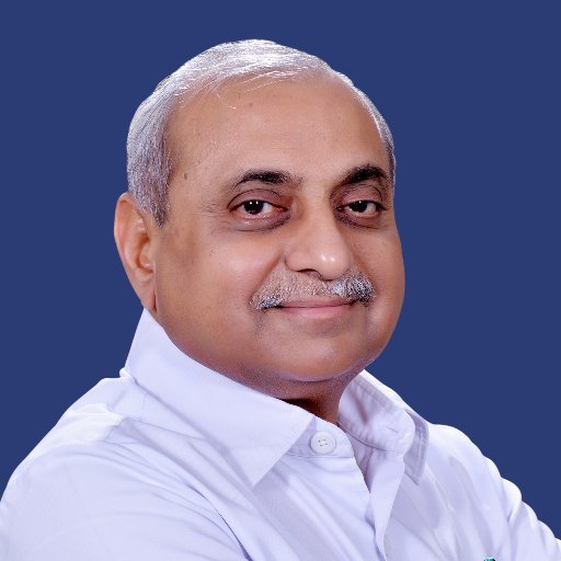 AnavadiyaDinesh's tweet photo. ગુજરાતના માનનીય નાયબ મુખ્યમંત્રી શ્રી @Nitinbhai_Patel સાહેબને જન્મ દિવસની  શુભેચ્છાઓ. ઈશ્વર આપને સ્વસ્થ દિર્ઘાયુ અર્પણ કરે એવી પ્રાર્થના કરું છું. આપ સદાય જન-જનની સેવામાં કાર્યરત રહો એવી મંગલકામના... https://t.co/4lAQIc2yfJ