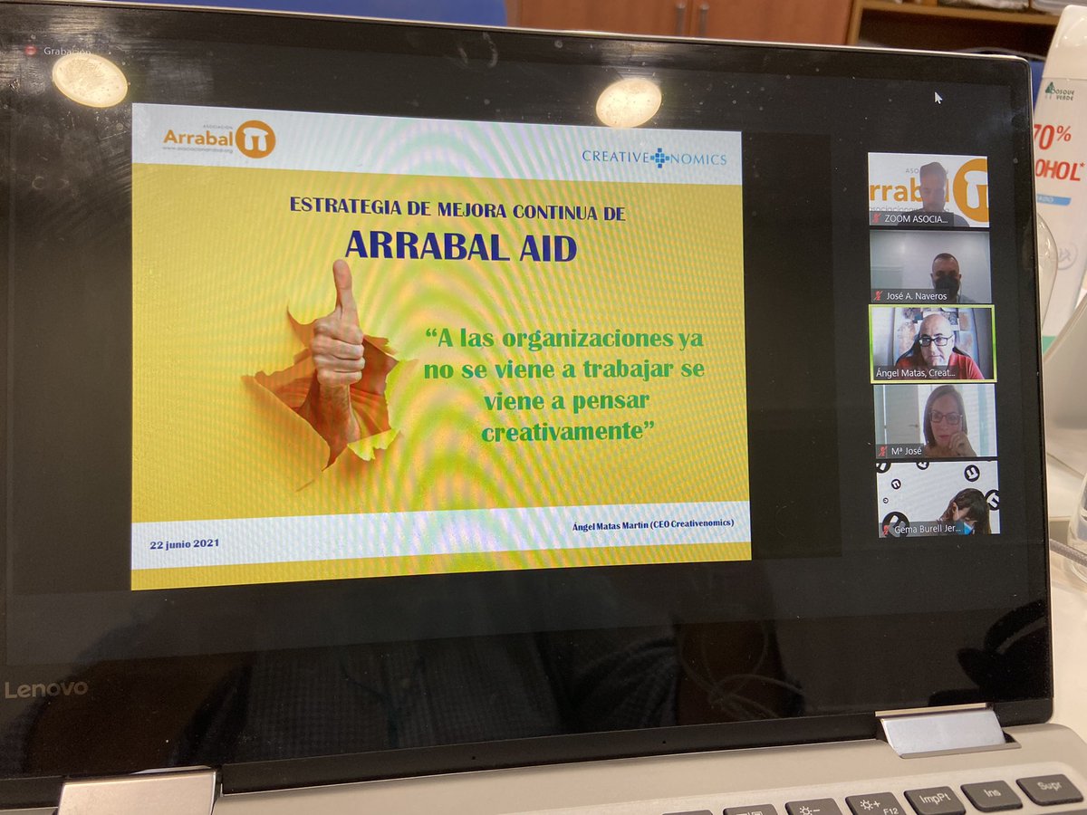 janaveros's tweet photo. Un lujo empezar la mañana con  Ángel Matas @CreativeNomics y parte del equipo de @ArrabalAID aprendiendo a resolver los problemas y a mejorar el impacto social #mejoracontinua #recliclado #innovacionsocial https://t.co/O6Z2CCX8Oe