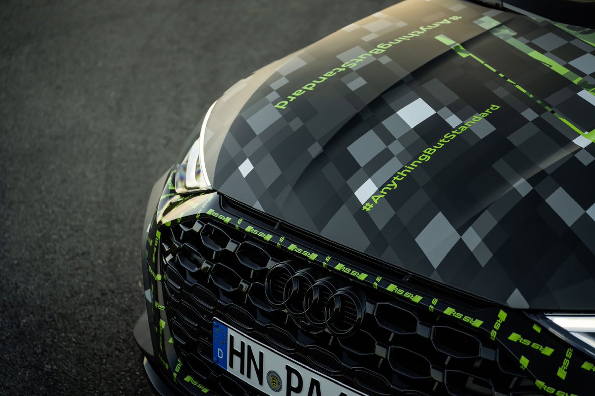 JezzaMaqasa's tweet photo. The Torque Splitter being my favorite feature over anything the new @AudiOfficial RS3. Added bonus is the sprint from 0-100kph in 3.8sec, with an optional top speed at 290kph, making it an accelerating missile in the segment. #AnythingButStandard https://t.co/bJTGeKkbX8
