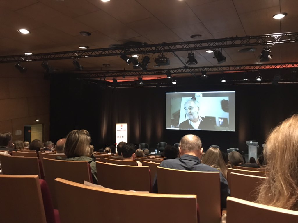 adupont_FD's tweet photo. Intervention de @jattali pour le #LabCom2021 : « en communication, la grande bataille de demain sera de maintenir la verité, mise à mal sur les réseaux sociaux particulièrement ». @PdelaCom https://t.co/32rklbuYdw