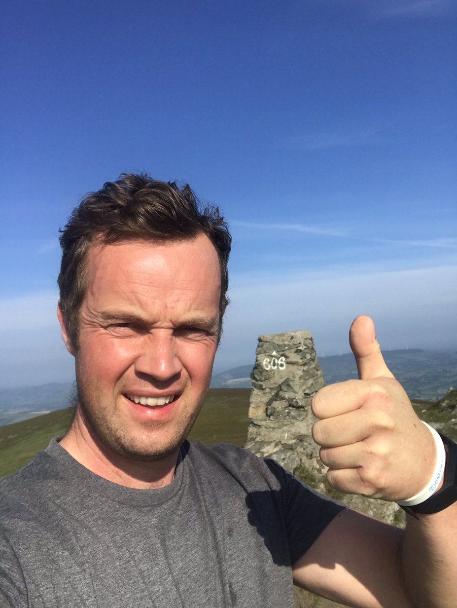 tommythevet's tweet photo. @SteilAngusHerd @Alltech @grazyfarmer @niallbrennan14 @Eimear_Murray 27 selfies later, a donation and an early morning ramble up a hill
Thanks for the nomination @SteilAngusHerd
Great way to start the day
#ONEFUNdraisingrun https://t.co/PgfRycRpkm