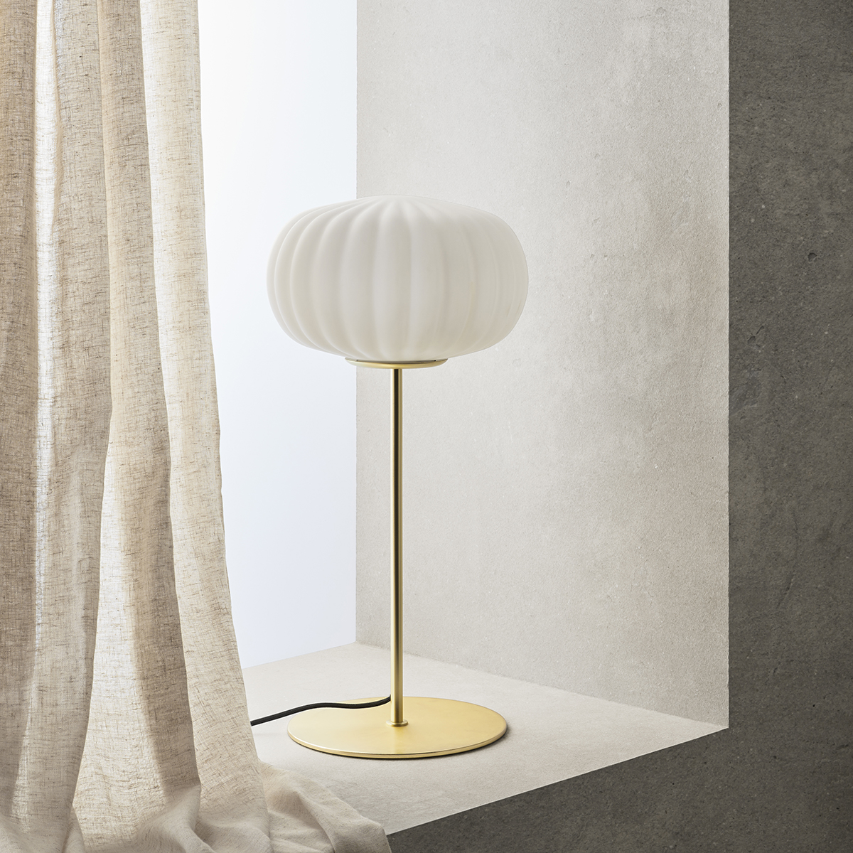 ¿Le has echado un vistazo a nuestra categoría de iluminación? Descubre todas nuestras lámparas en nuestra tienda online. 
#MueblesLara #TiendaDeMuebles #Mobiliario #Interiores #Interiorismo #Muebles #Decoración #DecoraciónInteriores #Iluminación #Lámparas