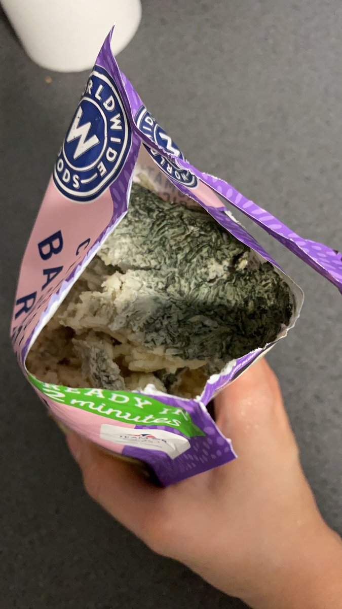YoMummaUK's tweet photo. Got any answers for this mouldy rice @AldiUK ? https://t.co/UgtvSyXyKc