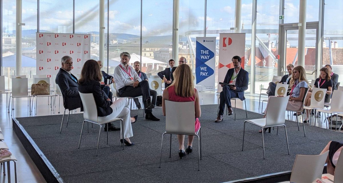 PaymentFestival's tweet photo. Mit Doge zum Mond? @JilNik (@AgendaAustria) eröffnet Flight #1 – Crypto Currencies.

#P19 #Midterm #Event #Payment #CryptoCurrencies https://t.co/8EAyPbjcUk