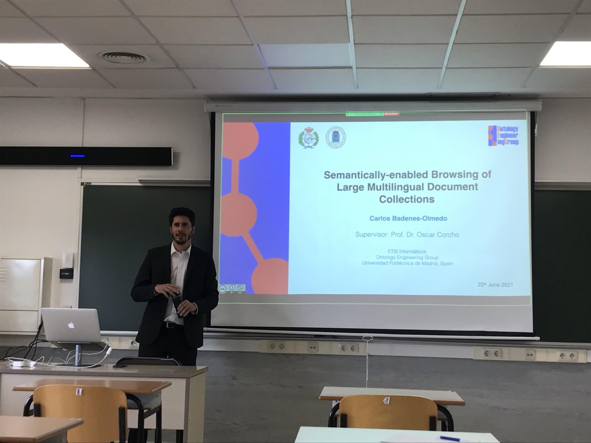 We are about to witness <a href="/carbadol/">Carlos Badenes-Olmedo</a> PhD Viva entitled "Semantically-enabled Browsing of Large Multilingual Document Collections"  👏👏