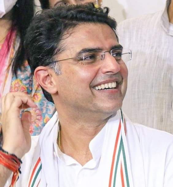 MeethanAwana1's tweet photo. राजस्थान का शेर पायलट आ रहा है https://t.co/r6xDVrwang