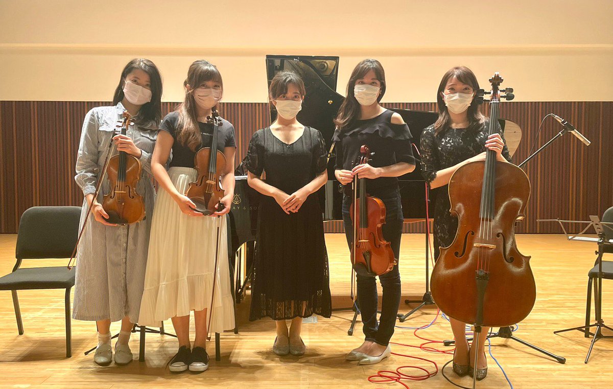 Julia Yamamoto 山本珠里杏 Juliay 212 Twitter