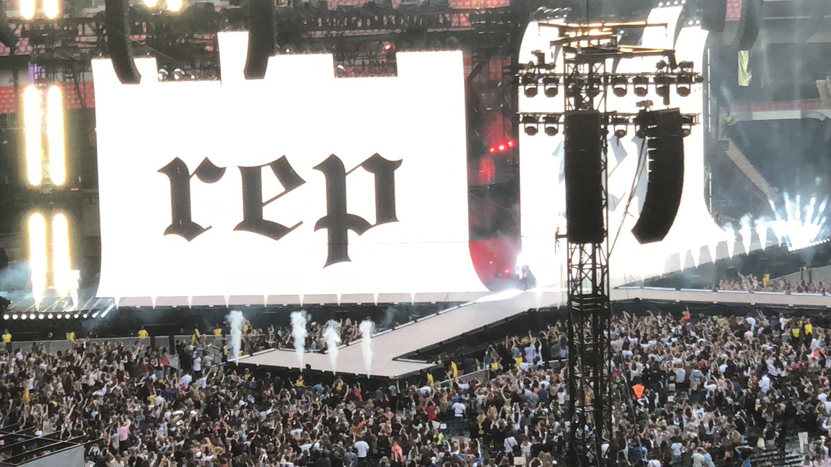 allthekingswift's tweet photo. It's been 3 years since #RepTourLondon when I saw Taylor live for the first (and only) time! I miss this night so much and hopefully there'll be a new tour soon. β€οΈππΆ https://t.co/MLSmBBnKaY