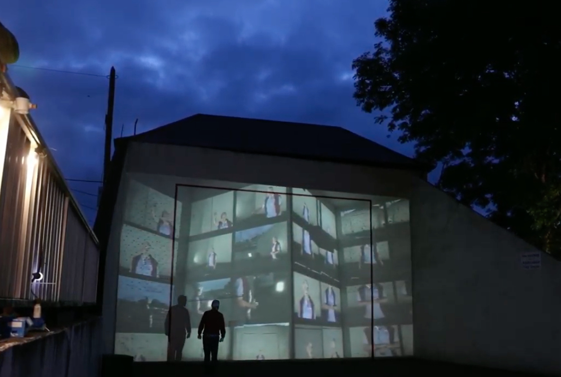 CoisCeim's tweet photo. And that's a wrap!  Enormous THANKS to the superlative cast, creative, technical &amp; production teams on IN THE MAGIC HOUR - and to YOU, our audiences - brilliant to see over 1,500 people attending live &amp; online over the last ten days.
#brighteningair #artsIreland #inthemagichour https://t.co/Rxbx8yJd3l