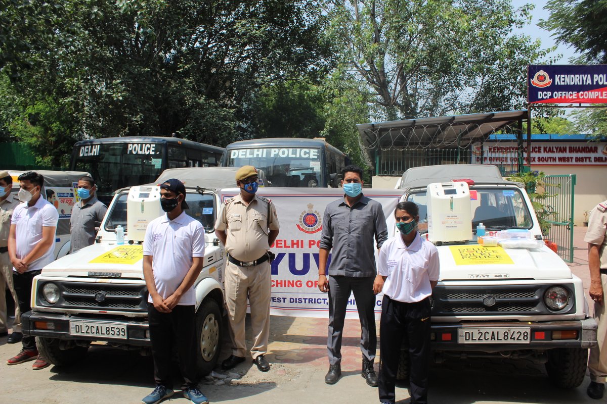 FoundationLadli's tweet photo. Proud to be a part of Launch of #Covid #QRT with 
@dcp_southwest , QRT Vans with team of trained #volunteers &amp; #Oxygen #Concentrators were dedicated to public in #southwest District. Thanks to 
@CPDelhi  for giving this opportunity to serve #Mankind #missionjosh
@NITIAayog https://t.co/09ICMe6hK5