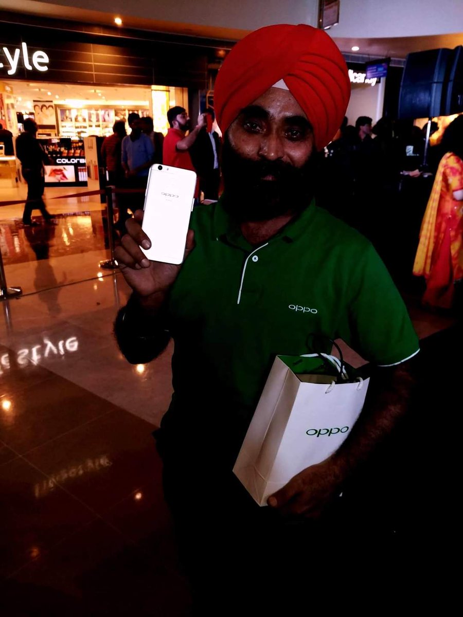 jsingh0110's tweet photo. #OPPO #OPPOFseries !
#10MillionStories My Life's Second Special Moment with @OPPOIndia wen #Raftar &amp; #TimesFreshFace Came together for an Event at #PacificMall Delhi (Nov.2016).. https://t.co/l9TexgOvfS