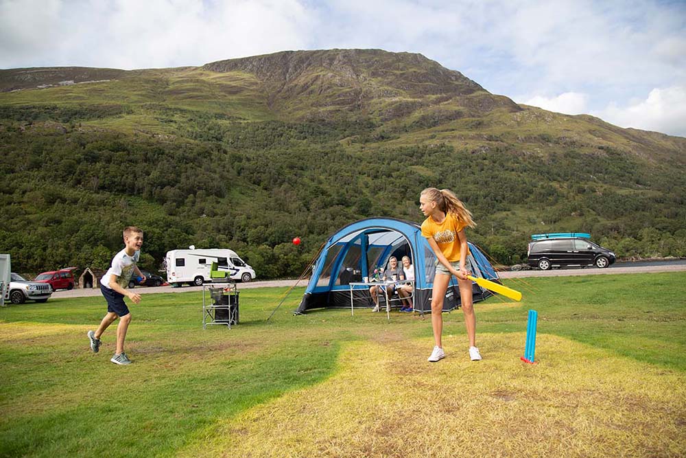vango's tweet photo. Not sure if you have everything for your family camping trip?

Take a look at our ultimate camping checklist to make sure you don't miss anything. ✔️

Check it out : https://t.co/jVxyVvu41C

#SpiritofAdventure #BetterwithVango #forwhereveryougo https://t.co/MlO4RBDoiF