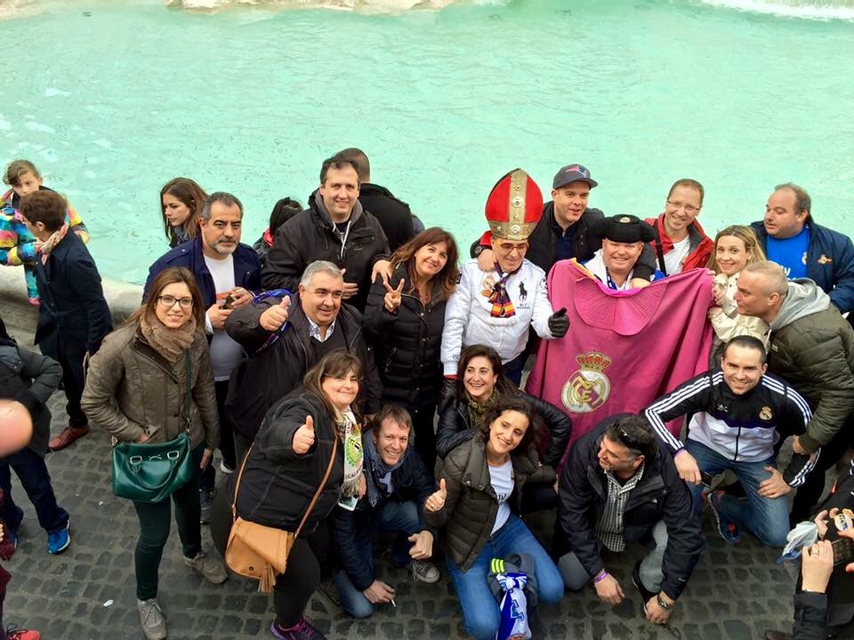 ML_DF's tweet photo. Fotónnnnn #Roma2016 #HalaMadrid https://t.co/ZHJc3OFQGd
