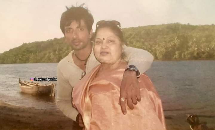 Komal12709492's tweet photo. @SonuSood सर मुझे i phone नहीं घर चलाने के लिए आर्थिक मदद ओर  रोजगार जोब चाहिए प्लिज महान सर मेरी मदद करे  9664278234  call
Phone pay google pay 9726632069 https://t.co/XyAJtRIb1V