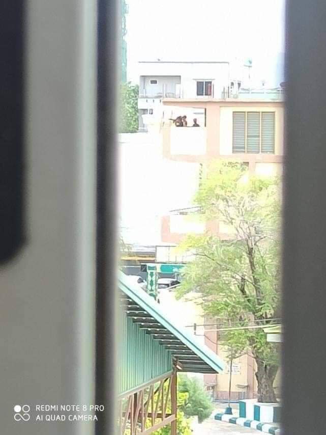 ClariLoey's tweet photo. #MyanmarMilitaryTerrorists deployed their troops in Basic Education Middle School ( 14 ) Mandalay and used school compound as a shield. The lives of children, students and teachers are in danger  #WhatsHappeningInMyanmar #June22Coup @UNICEF https://t.co/JXMsViDPL6 https://t.co/itWmvOtREp