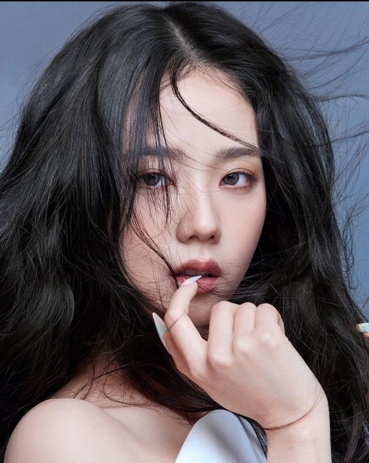 priyahits's tweet photo. blackpink's main visual, ms kim jisoo https://t.co/E22mlXSDUV