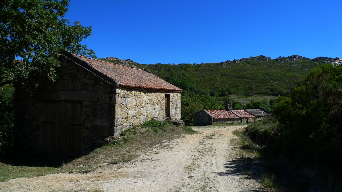 Portas do Xurés (@portasdoxures) on Twitter photo Salgueiro (#Muíños #RBTGX #Xurés #Ourense). Aldea abandonada a mediados do século XX, que vivía da gandaría e da agricultura, pero sobre todo da venda de carbón vexetal <a href="/ConcelloMuinos/">Concello de Muiños</a> <a href="/RedePatrimonio/">Rede do Patrimonio</a> <a href="/santiagogrial/">Santiago Garrido</a> <a href="/FronteirasPT/">Fronteiras</a> #raia #turismodefronteira Salgueiro (#Muíños #RBTGX #Xurés #Ourense). Aldea abandonada a mediados do século XX, que vivía da gandaría e da agricultura, pero sobre todo da venda de carbón vexetal <a href="/ConcelloMuinos/">Concello de Muiños</a> <a href="/RedePatrimonio/">Rede do Patrimonio</a> <a href="/santiagogrial/">Santiago Garrido</a> <a href="/FronteirasPT/">Fronteiras</a> #raia #turismodefronteira