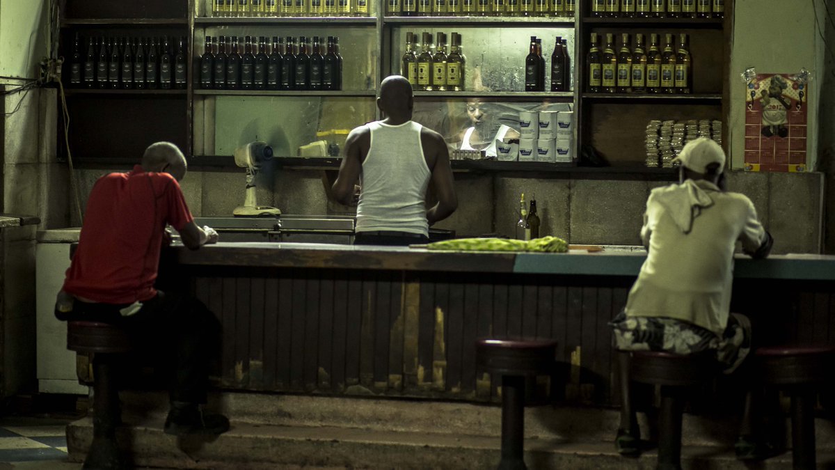 lavirreinaci's tweet image. 🔴 Última setmana per a veure “La nit incandescent. Viatge al fons del voler viure” de @josolfilms una traducció al llenguatge museogràfic de la pel·lícula “Nos queda la noche”.

🗓 Fins al 27.06 
🎟 Entrada gratuïta 
🔗 bit.ly/Jo-Sol-lavirre… #JoSol