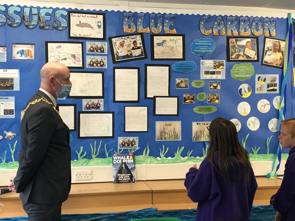 SunnysidePri's tweet photo. Our Ocean Defenders were keen to share with our @LordProvostGCC  how important #BlueCarbon is.From tiny plankton, to restoring sea grass meadows to not skelping our kelp forests; it all needs protecting if we are to slow climate change. #OurDearGreenPlace &amp;  #OurDearBluePlace 2/4 https://t.co/LJuBUSA2U6
