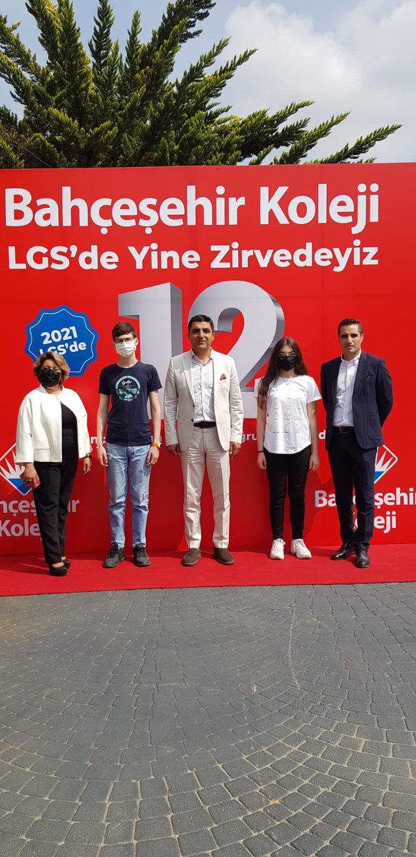 Hayatımız yaptığımız tercihlerin toplamıdır✨💫✨
2021 Lgs şampiyonlarımız Manisa Fen ve Teknoloji Lisemizi tercih ederek bizleri gururlandırdı. Başarılarımızın devamını dileriz❤️💙
<a href="/EnverYucel/">EnverYucel</a> @dagozlem <a href="/ozgeeasln/">Özge ASLAN</a> <a href="/fatlihann/">Fırat atlıhan</a> <a href="/nurdanzorer/">Nurdan Gundogdu</a> <a href="/pekgoz_harun/">Harun PEKGÖZ</a>