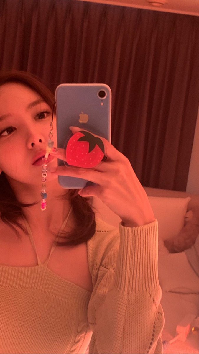 나연 저장소 (@savenayeon) on Twitter photo 