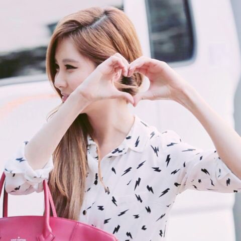 seobaby_9's tweet photo. @__622jy オッパ、私の旦那さん。お誕生日おめでとうございます。素敵なお誕生日になったかな？綺麗なものを見て、感じて、オッパの世界が素敵な物だけに包まれていたら良いなと思います。笑顔溢れる一年になりますように。出会ってくれてありがとう。 https://t.co/hiMXSU6QZL