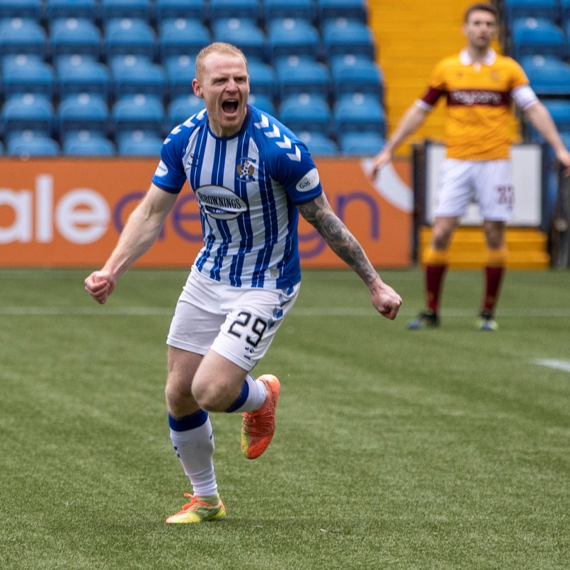 KilmarnockFC's tweet photo. 🚶‍♂️ The evolution of @Burkeman29 🏃‍♂️