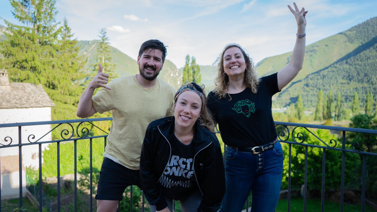 #Terraconta se arrejunta 💪 <a href="/sofiaterraconta/">Sofía Lázaro</a> <a href="/DiegoTolosaG/">Diego Tolosa Guiu</a> y <a href="/Laura_Larriba/">Laura Larriba</a> por fin nos hemos reunido físicamente para seguir creando cosas requetebonitas.

#dreamteam #marketingrural #comunicaciónrural