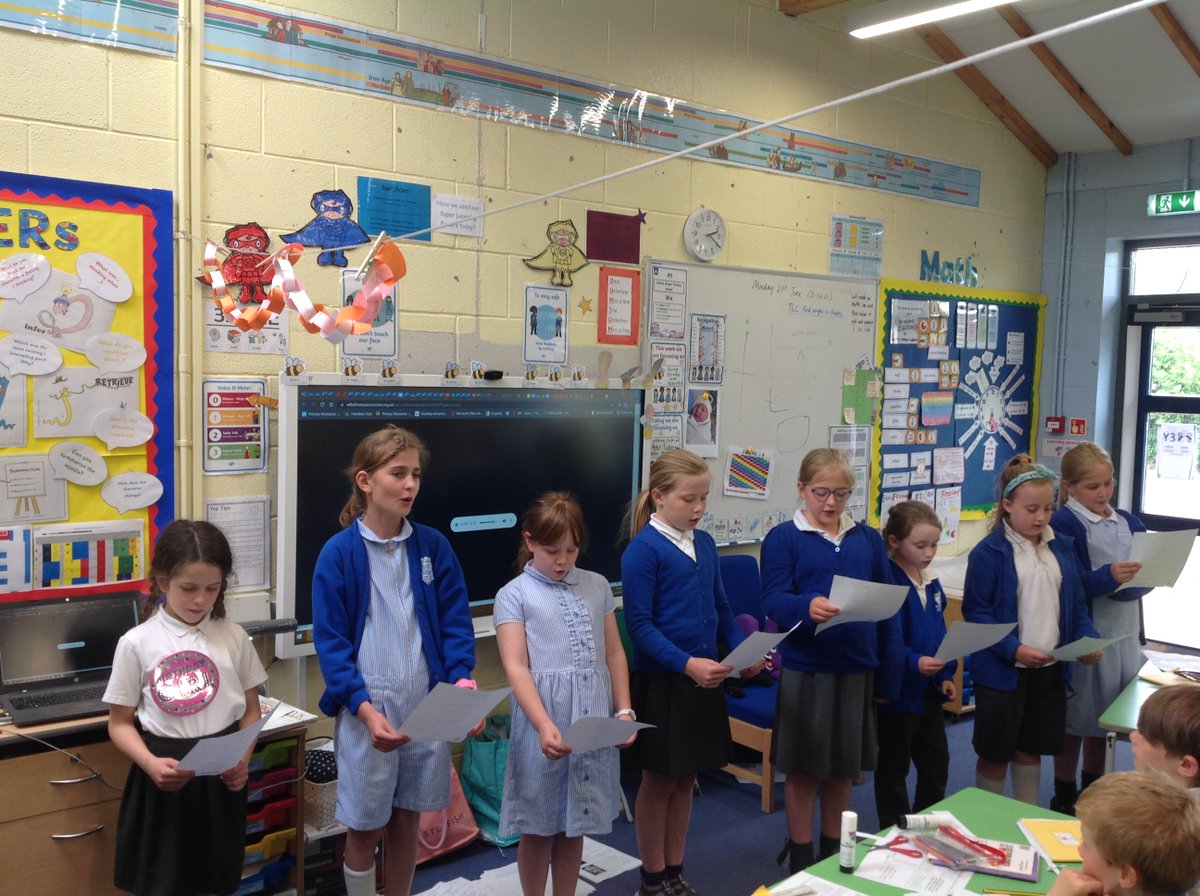 SuttonBengerSch's tweet photo. #TogetherSongWiltshire    Sutton Benger School choir https://t.co/HPquPYnARZ
