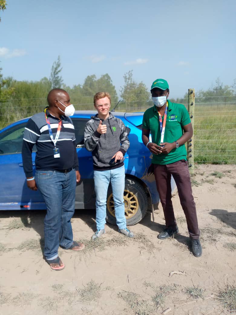 nelly_ron's tweet photo. #sebuguzi #omar all Ugandan drivers getting notes from the young lad #oliver my favorite veg #WRCSafariRally2021 https://t.co/uSynl0PtJg
