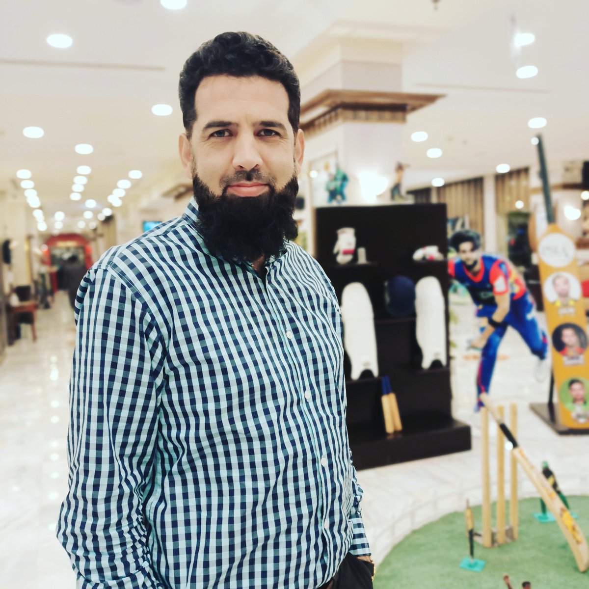 _imrankhalil's tweet photo. #NewProfilePic https://t.co/yuPPfHS6aD