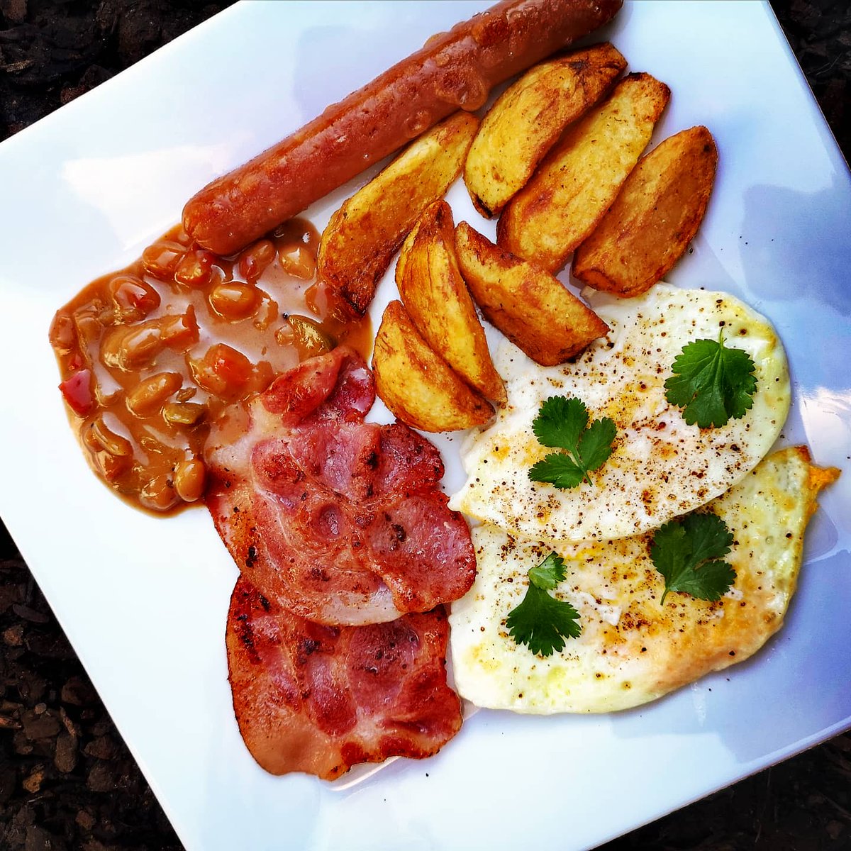 NevariMpho's tweet image. Breakfast served 😋🍑
Nothing hectic
#Magickitchen
#BLUZA_za
#ITISNOWORNEVER
#WORKINPROGRESS
#CONSISTENCY
#DEDICATION
#BEKINDTOYOURSELF
#KEEPTHEFAITH
#ITISWELLWITHMYSOUL