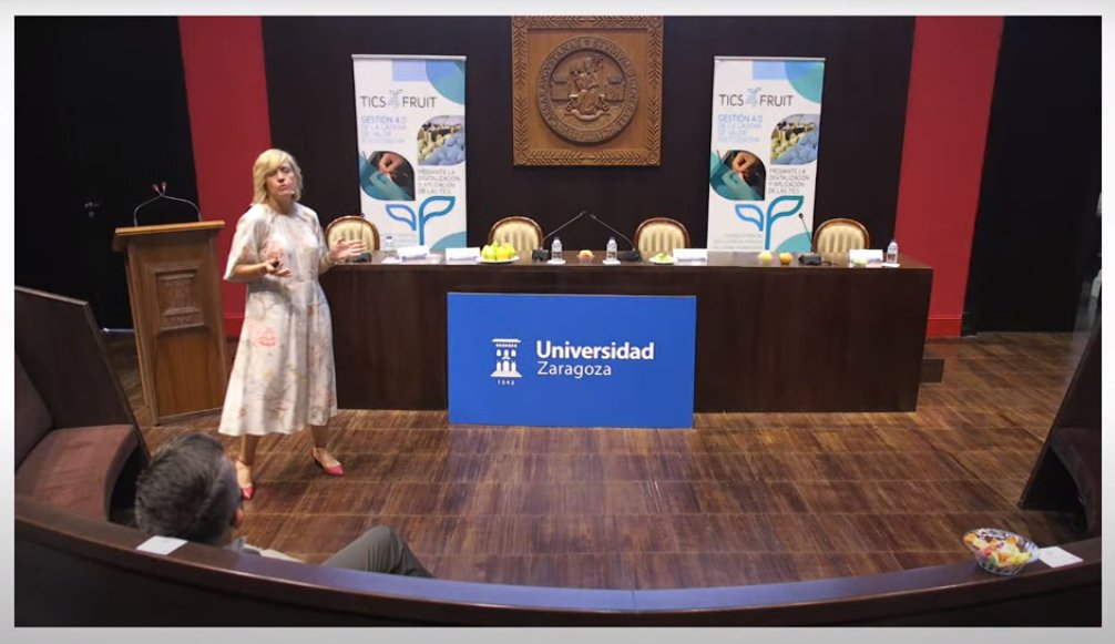 Nuestra compañera, la Dra. Esther Arias, coordinadora del proyecto <a href="/tics4fruit/">TICS4FRUIT</a>, explica la importancia del uso de TICS en la postcosecha. 
👉🏿 Sigue el evento en youtu.be/5_kP5hD7avE