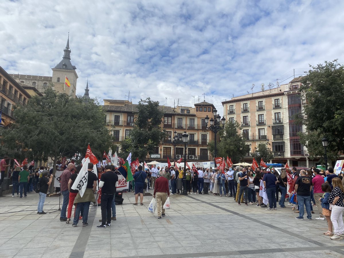 Aida_patri's tweet photo. #TodxsSomosCaixaBank TOLEDO https://t.co/teZirHJ9T8