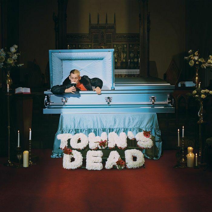 ClashMagazine's tweet photo. Review: @kojaque's new album 'Town's Dead' offers an eerie reflection of Dublin life - it's the Irish rapper at his messy, earnest, angsty best...

https://t.co/ZKsgYulLi1 https://t.co/JBasBrDyEr