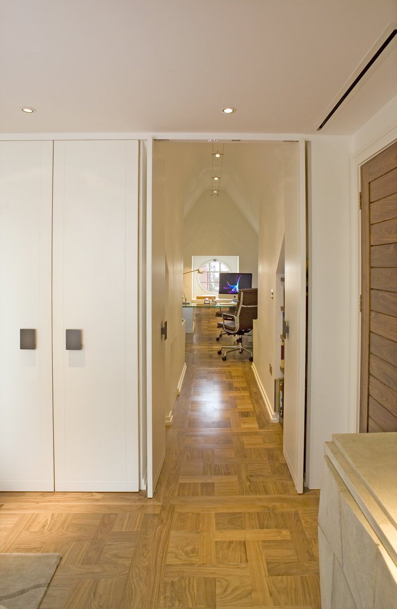 BascombDrew's tweet image. Hidden spaces. Designing a home office perfectly hidden behind hand painted wardrobe doors in the master bedroom. #homeoffice #WorkFromHome #handpainted #design