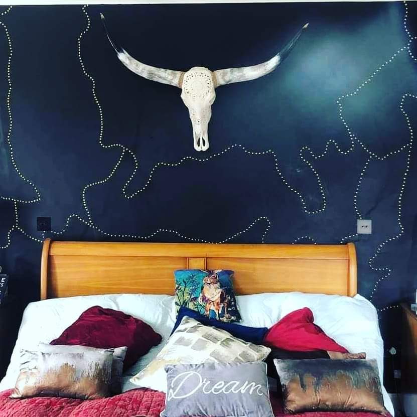Killenuredexter's tweet photo. Rare breed, grass fed Dexter leather feature wall

#KillenureDexter #DexterBeef #Irish #IrishBeef #Irishfood #thisisirishfood https://t.co/fXGvaMlDUH