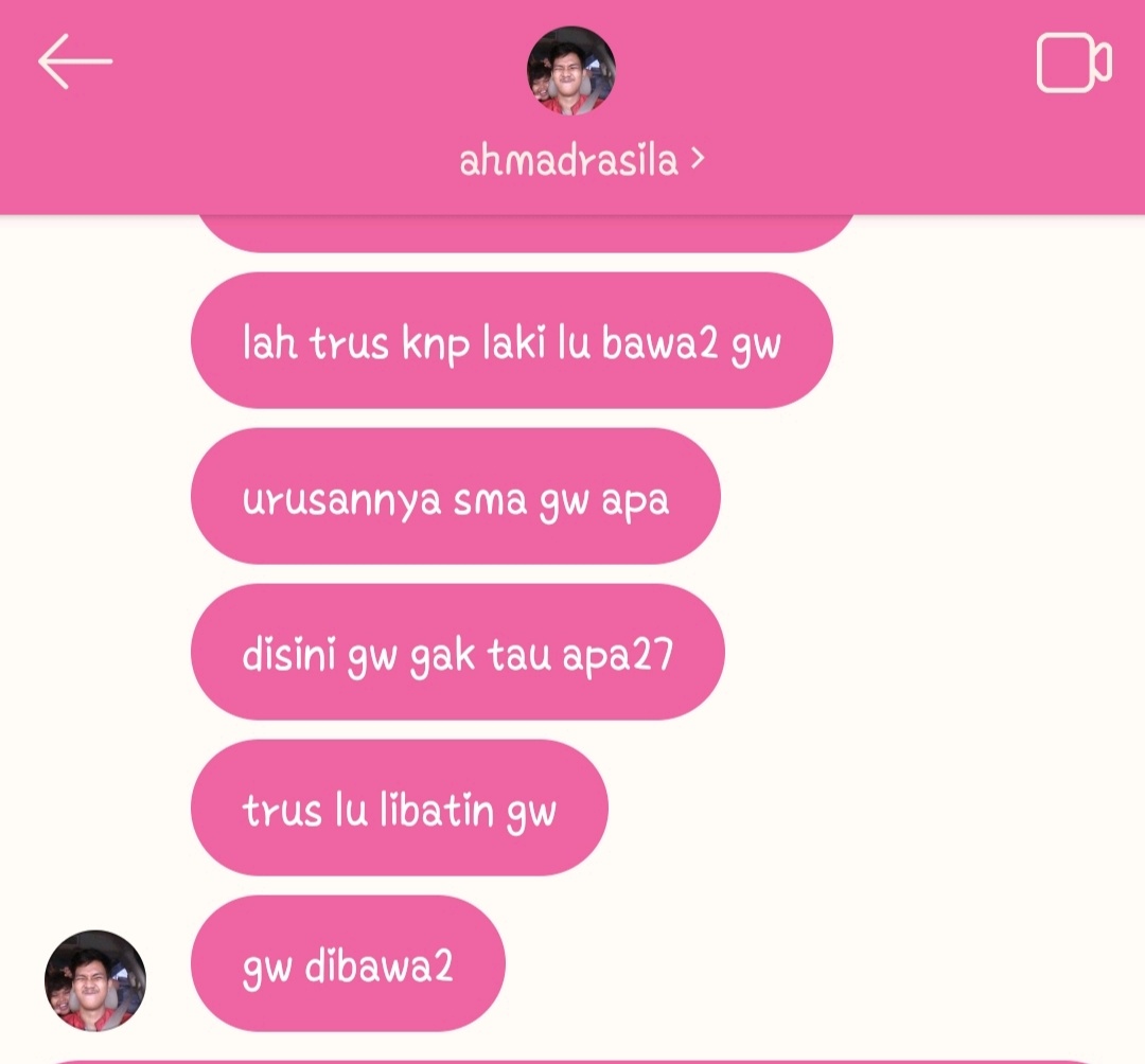 BeliaRchmwt's tweet photo. Baca ulang yg OM, dm lu yg ini. Ini kalo gue balikin ke elu, gmna? Gue disini udah diem dari TAHUN TAHUN LALU. Tp kenapa setahun terakhir ini gue diusik lagi? Hah? Kalo lu gakmau dilibatin sma suami gue. Ya gue juga JELAS, SANGAT TIDAK MAU DILIBATKAN juga dlm bentuk apapun itu! https://t.co/VYauljYh0o