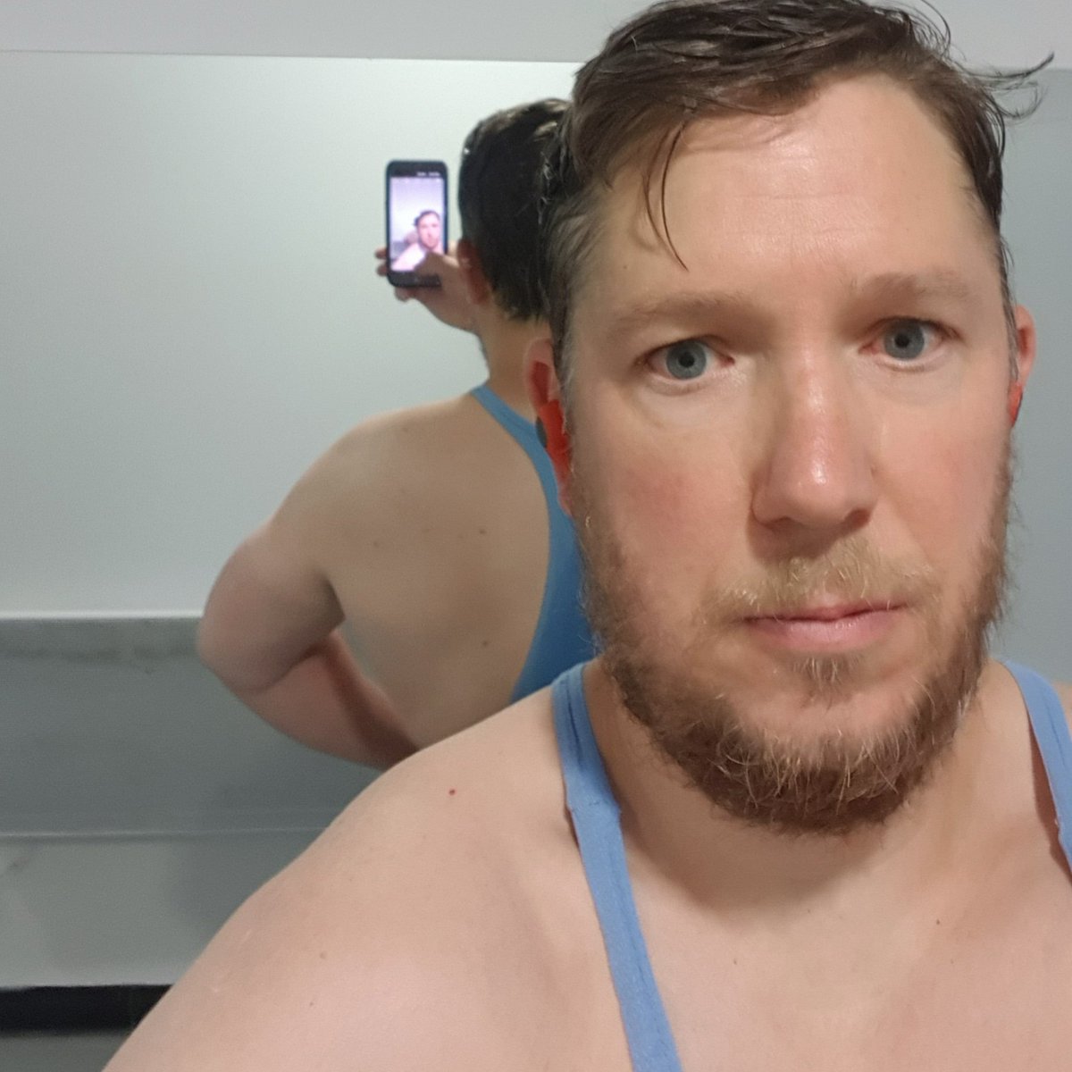 GavinWi79234383's tweet photo. Gotta #rowtogrow 💪 and deads when the gym bros stop talking and hogging the floor that is #stfuandlift 🤣 brings out my inner #hulk some days lol
#bodybuılding
#muscles
#latspread💪🏾
#GrowingWings
#getwide
#fitness
#fitspiration
#DreamHUGE
#swolesthegoal
#projectmutate https://t.co/sMMJwaqBNF