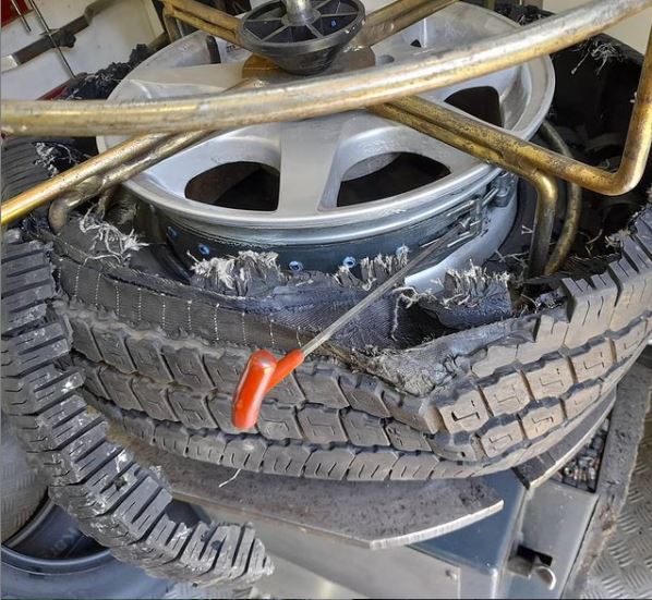 This #Caravan #tyre is 11 years old, it had a blow out on the #Motorway, luckily the #customers had a Tyron band fitted which kept the tyre on the rim, causing minimal damage to the wheel arch. Without Tyron bands this could have been a lot worse. hometyre.co.uk #Preston