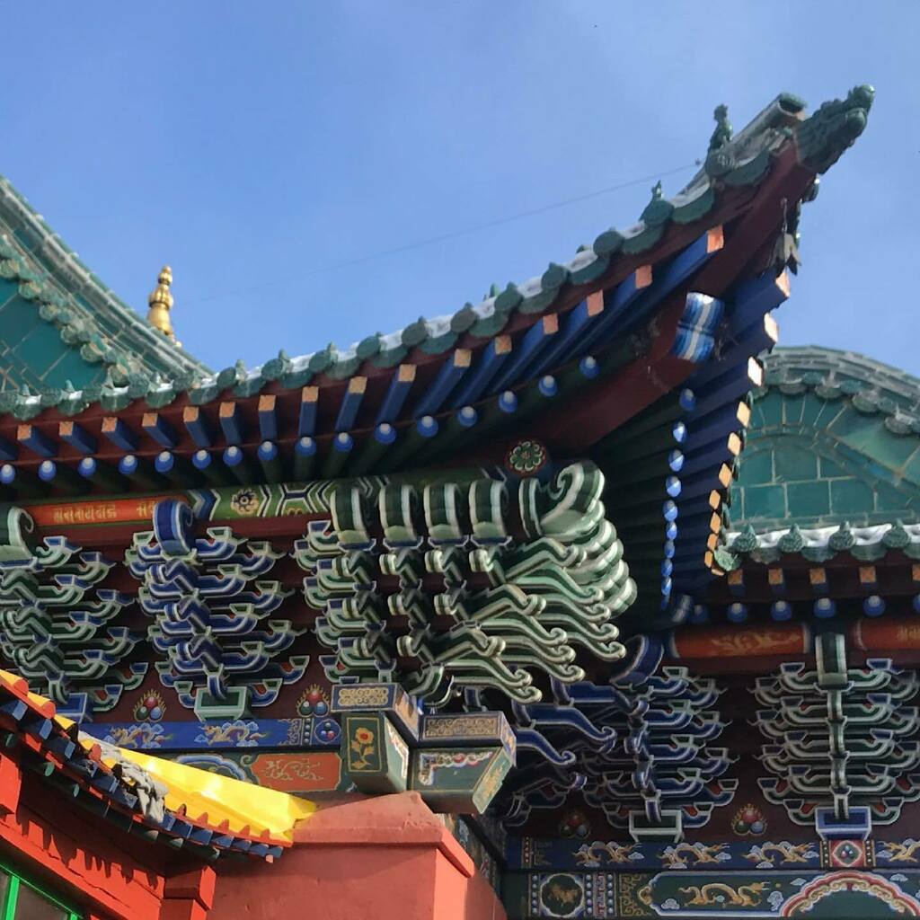 HeroCashmere's tweet photo. Beautiful Mongolia 🇲🇳 
The Vajradhara Temple in Ulaanbaatar 

#mongolia #ulaanbaatar #asiaphotography #landofthebluesky #vajradhara #templesoftheworld #travelpicsinsta #mongoliaphotography #lovemongolia #blueskythinking #herocashmere #mongoliancashmere #… https://t.co/kejvaXbOB6 https://t.co/w8hJf72lmy