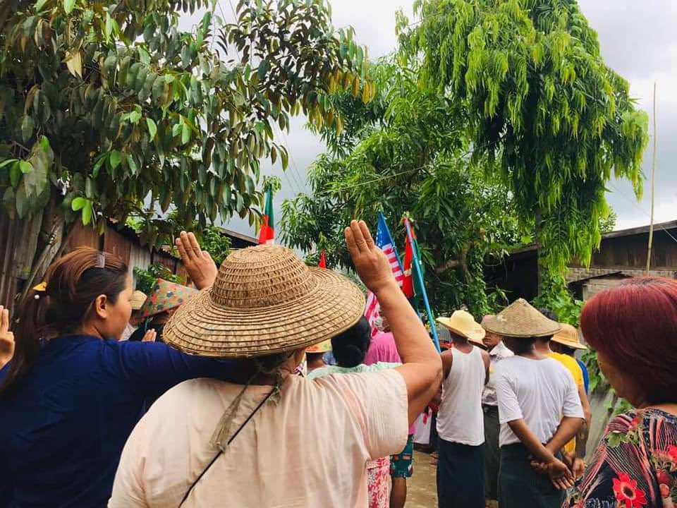 KabyarAye's tweet photo. Amid the tight security of the terrorist(SAC), residents of Tamakhan,Hpakant managed to staged a rally against military dictatorship.  #WhatsHappeningInMyanmar  #June22Coup  #UnfetteredAccessForAids https://t.co/kOA1Jalwe2