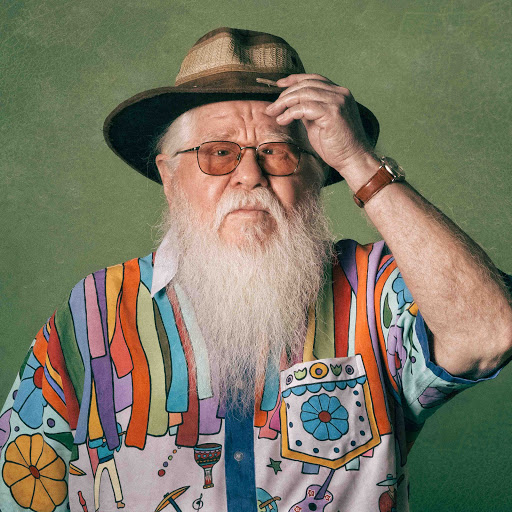 Happy birthday to one of the most remarkable artists we  work with. Hermeto Pascoal; feliz aniversário ! 