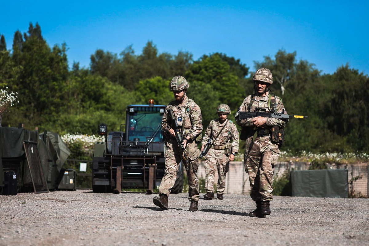 RAF_Wittering's tweet image. Phase 2 of Exercise Lion’s Tail continues with #A4ForceElements and #SupportForce Regulars and Reservists putting their training from Phase 1 into practice @RAF_Logistics @NeilGrant_RAF @JoLincoln_RAF