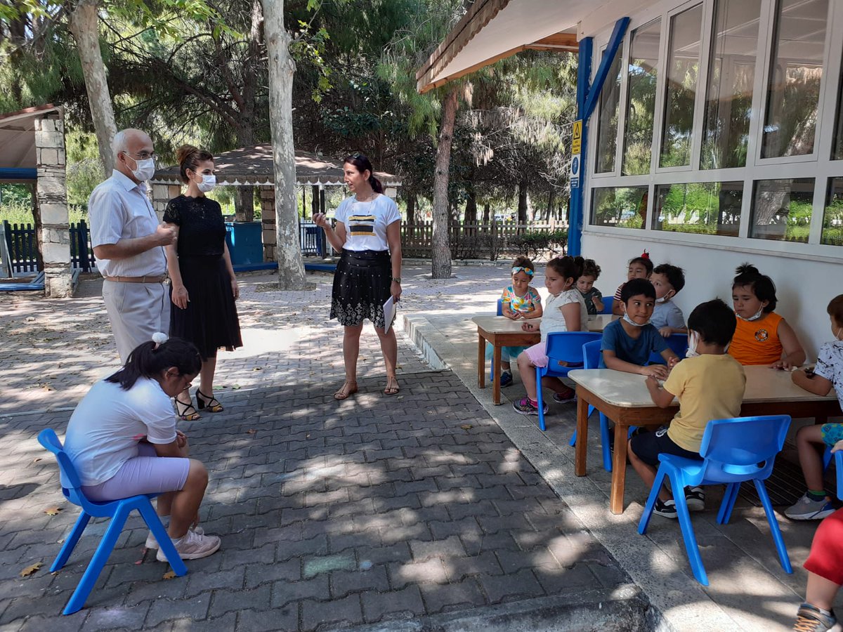MuratpaşaMEM (@memmuratpasa) on Twitter photo İlçe Milli Eğitim Müdürümüz Erdem KAYA, ABB Anaokulu ziyaret ederek incelemelerde bulundu. Açık havada yapılan etkinliklerde öğrencilerimizin mutluluğu gözlerinden okunuyordu. Tüm öğrencilerimize sağlık ve esenlikler diliyoruz. pic.x.com/UwMEwseGXW İlçe Milli Eğitim Müdürümüz Erdem KAYA, ABB Anaokulu ziyaret ederek incelemelerde bulundu. Açık havada yapılan etkinliklerde öğrencilerimizin mutluluğu gözlerinden okunuyordu. Tüm öğrencilerimize sağlık ve esenlikler diliyoruz. pic.x.com/UwMEwseGXW