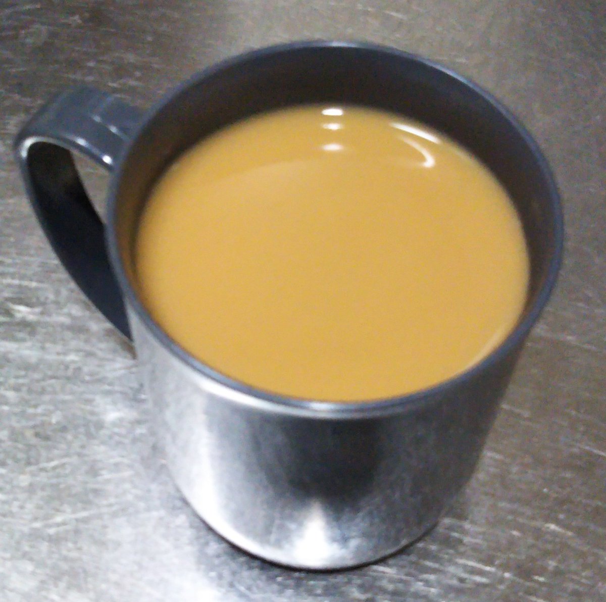 ArcturusCapella's tweet photo. ☕時短簡単美味珈琲☕

溶けるヤツは不味いし💧
挽き豆＆フィルターは
美味しいけど色々面倒💦
٥🤔๑
  ⬇️
同カップを②つ用意し,
①つには濃い珈琲にするため
市販のdrip coffeeを2個セット
もう①つには水を入れ
4分位(280ml)レンジでチン⚡
ゆっくり注いだら完成✨

キリマンジャロが好き❣️
✨☕😏✨ https://t.co/jDROvef4hA