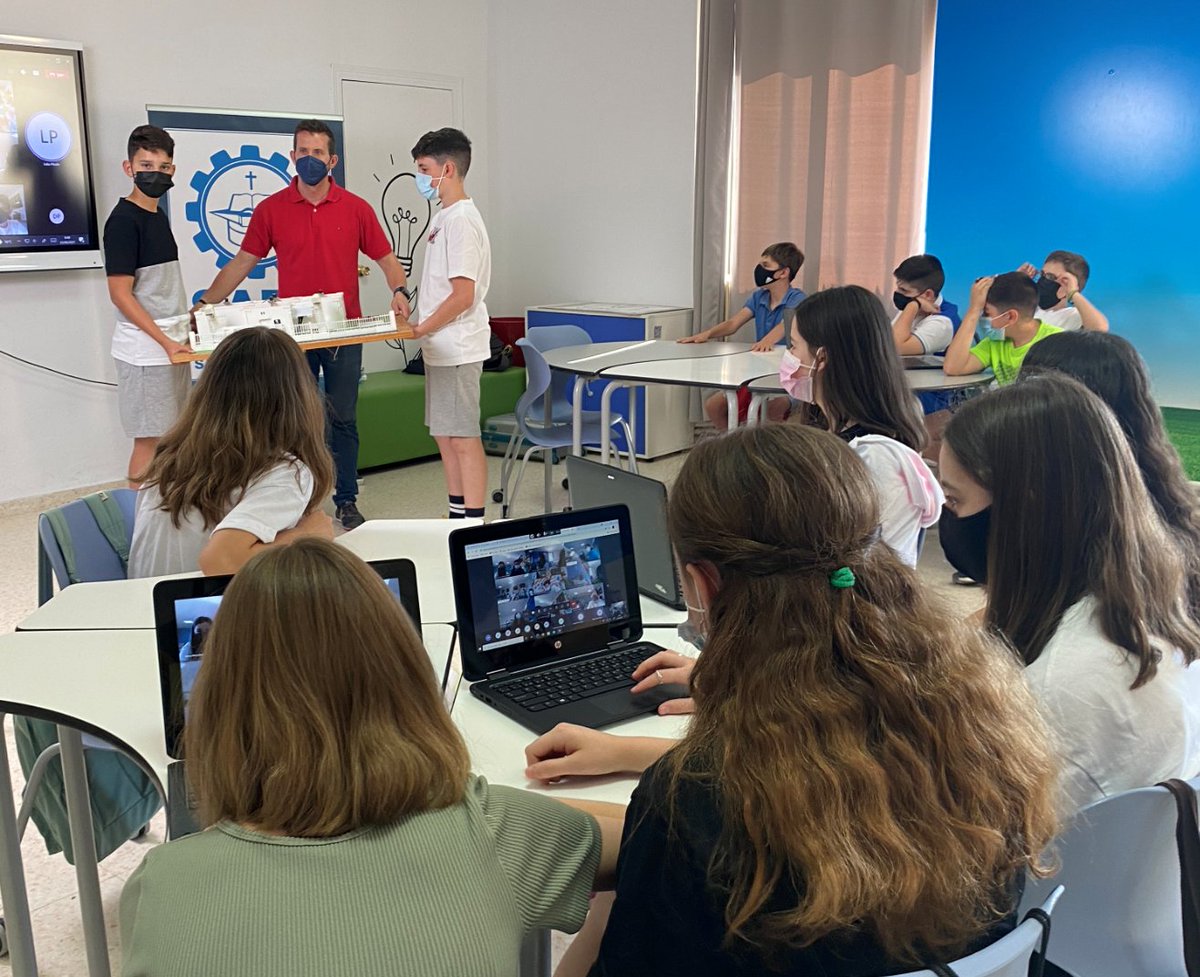 El #Edutalk de hoy 22/6 será sobre la tecnología que tiene sentido pedagógico, en un aula #ReinventTheClassroom y nos lo cuenta <a href="/DiezMovilidad/">Jose Luis Diez</a> a las 17h. 
Como en <a href="/SAFAUbeda/">SAFA Úbeda</a> ¡Te esperamos!

➡️Registro bit.ly/3qf9MQy