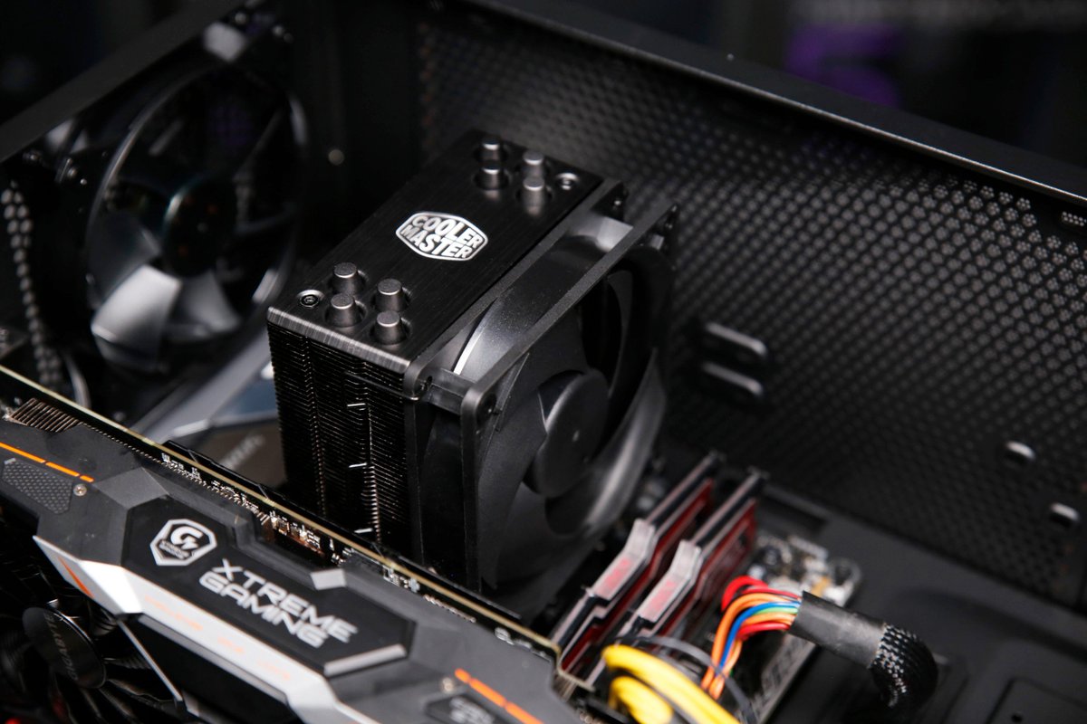 coolermasternl's tweet image. We gaan het nog mooier maken!
Als we tijdens de giveaway van @TechTimeNL de 8.000 volgers op onze Instagram passeren geven we ook nog een Hyper 212 Black Edition weg!!
instagram.com/coolermasternl/