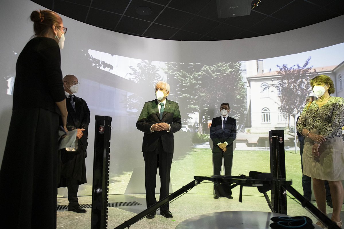 Quirinale's tweet photo. il Presidente #Mattarella all’inaugurazione del nuovo Campus di Architettura del #Politecnico di #Milano https://t.co/HF17QU6Oe0
